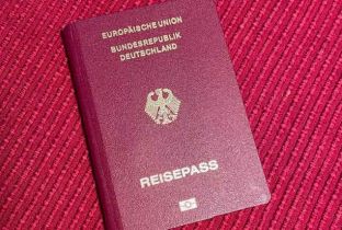 Deutscher Reisepass für die Einbürgerung